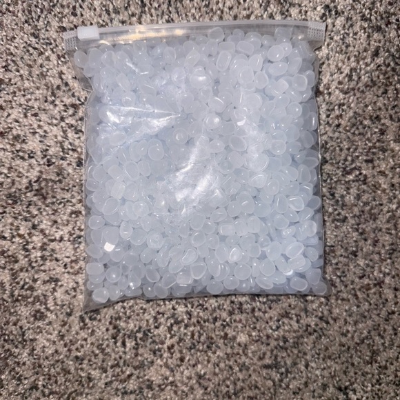 NEW - Glow in the Dark Aquarium Stones - Picture 6 of 6